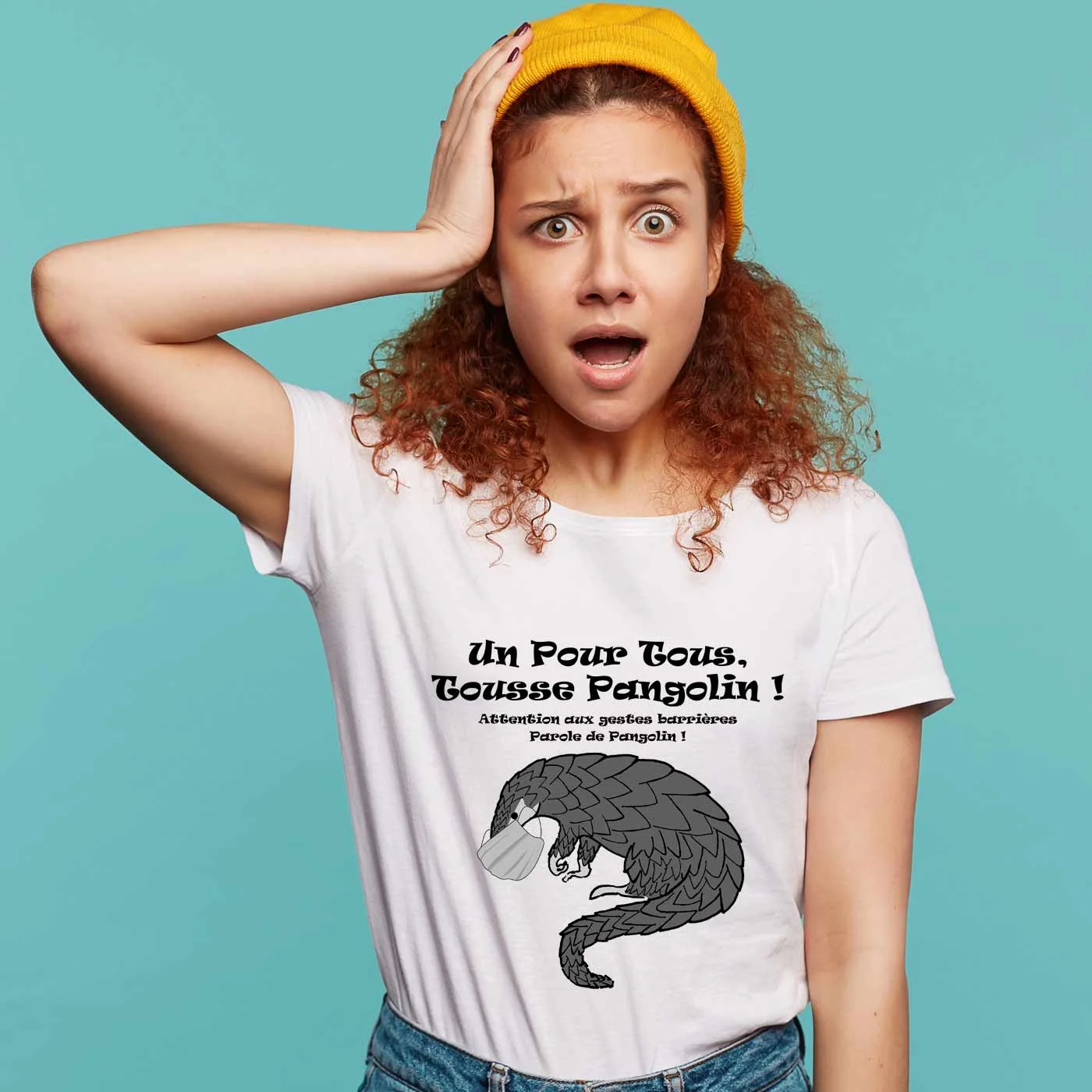 T-shirt Femme Un pour tous, tousse pangolin