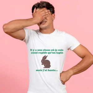 T-shirt Homme Il y a une chose où je suis aussi rapide qu&rsquo;un lapin mais j&rsquo;ai honte