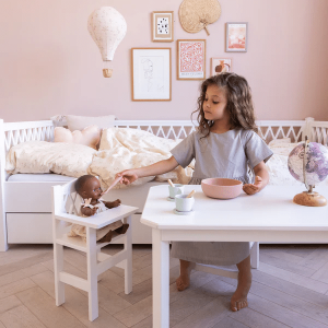 Chaise haute pour poupée