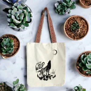 Totebag ethnique – anses rouges ou bleues – coton et polyester recyclés – Loup